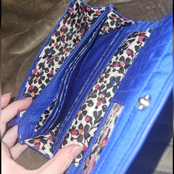 Vera Bradley RFID Blocking Wallet - Picture 4 of 4